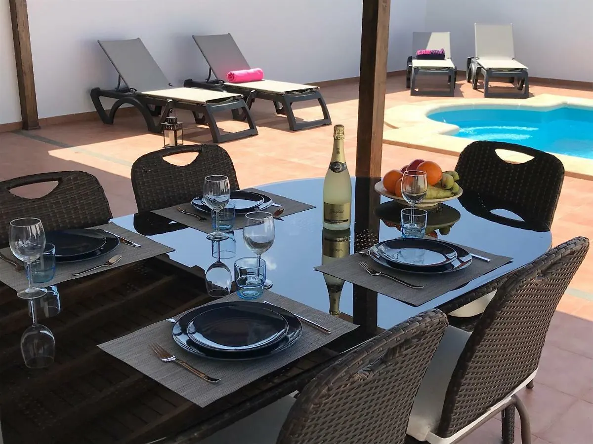 Villa Estaca Luxury Playa Blanca  0*, Playa Blanca (Lanzarote)